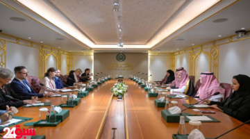 العيسى يبحث مع نخبة من المفكرين الألمان تعزيز جسور التواصل الحضاري والثقافي